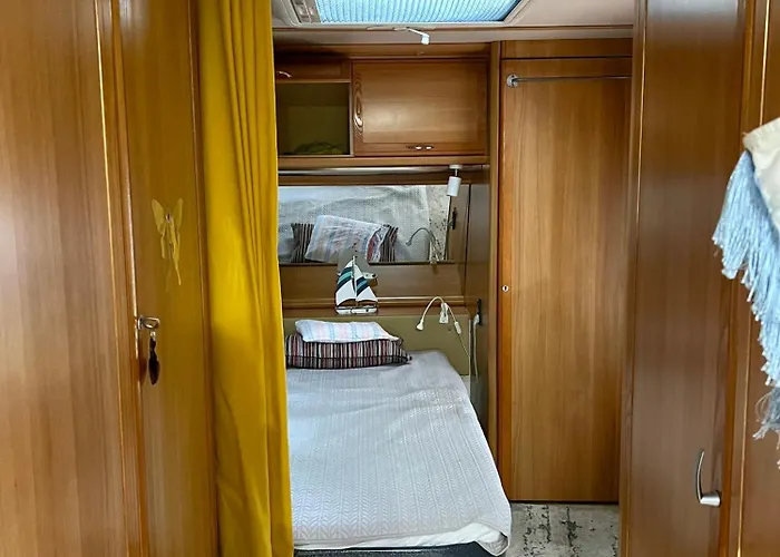 Кемпинг Debki Przyczepa Kempingowa Fendt